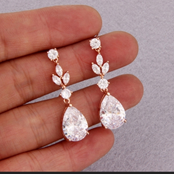 Drop Earrings - Picture 1 of 6